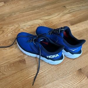 HOKA WORN ONCE Arahi 5 Men’s 7.5 D Running shoes! ABSOLUTELY PERFECT!